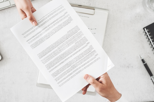 Como funciona a admissão de uma empregada doméstica?