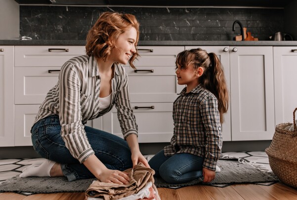 Férias escolares: posso mudar a rotina da minha empregada doméstica durante esse período?
