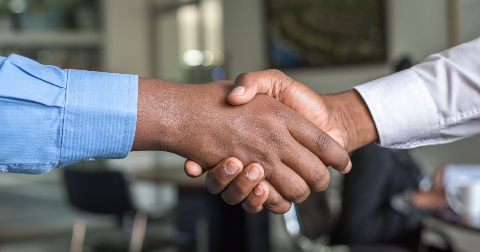 Doméstica pode ter dois empregadores?