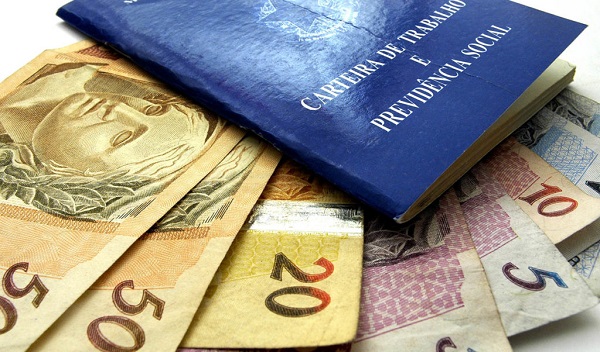 Cálculo 13º Salário de Doméstica com Suspensão de Contrato