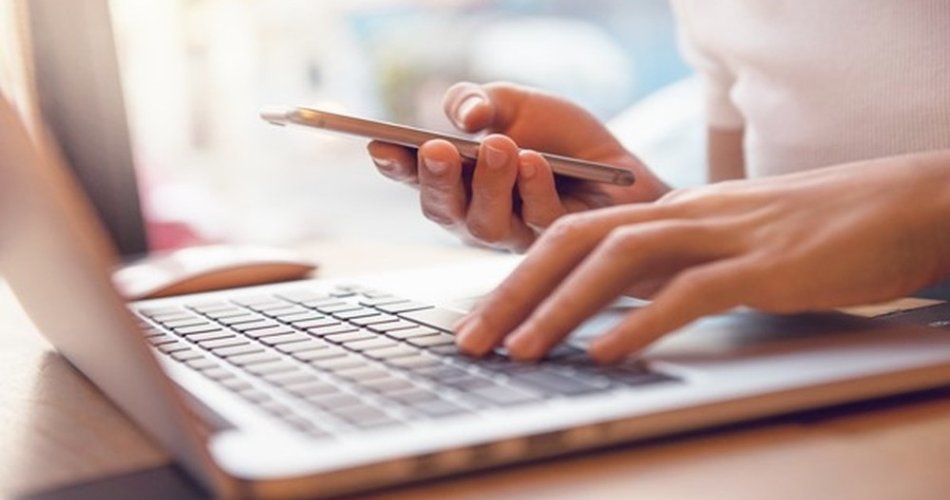 Como prorrogar suspensão de contrato de doméstica?