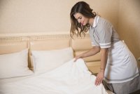 Empregada doméstica que dorme no trabalho: entenda as regras