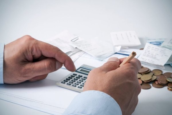 Pagamento de Salário de Empregada Doméstica