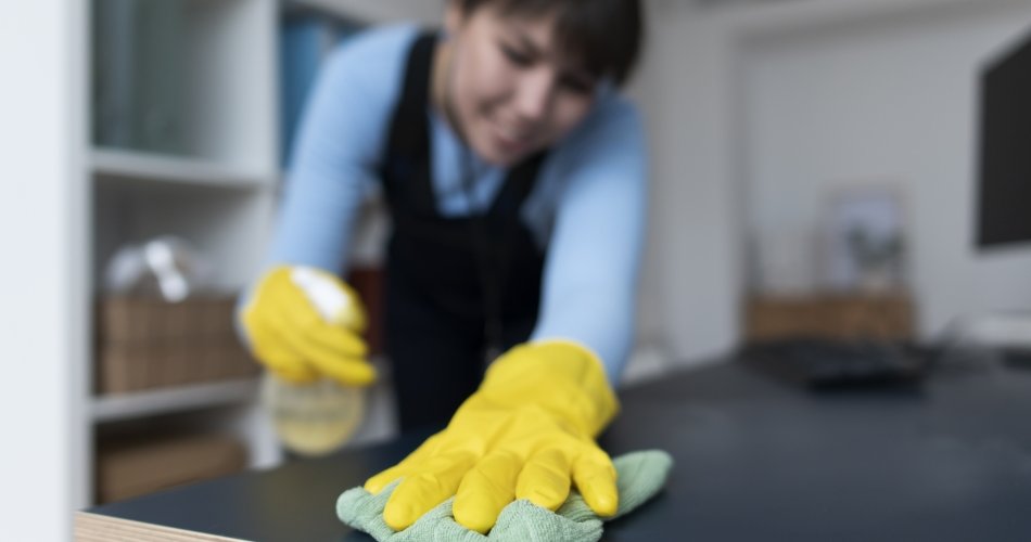 Como fazer rescisão de contrato e dar baixa na carteira do empregado doméstico