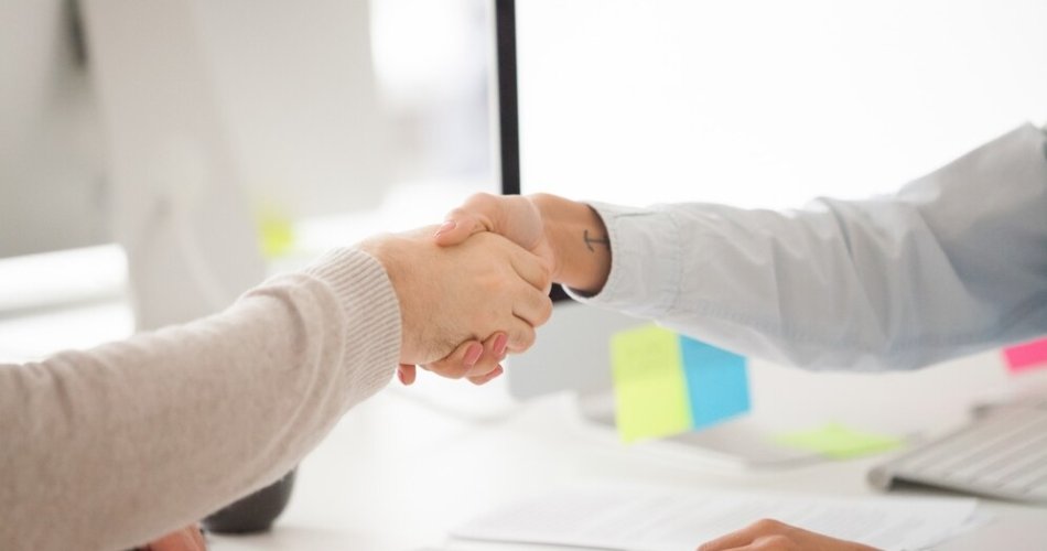 Contratar uma empregada doméstica temporária vale a pena?