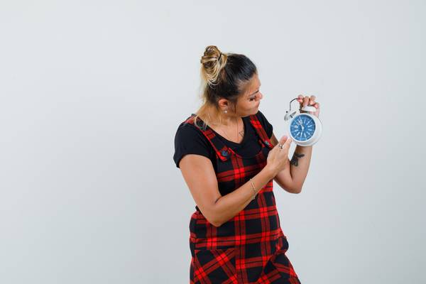 Jornada de trabalho da empregada doméstica: como controlar corretamente