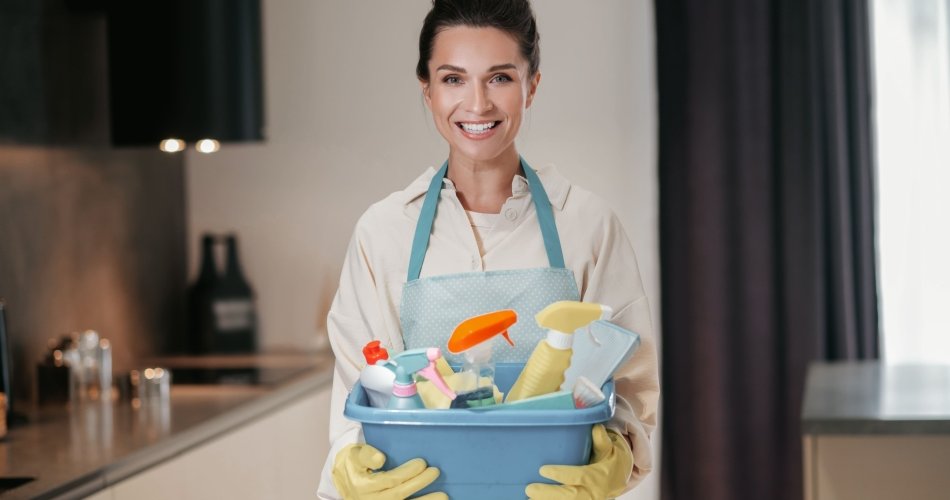 Posso fazer contrato de trabalho temporário para empregada doméstica?